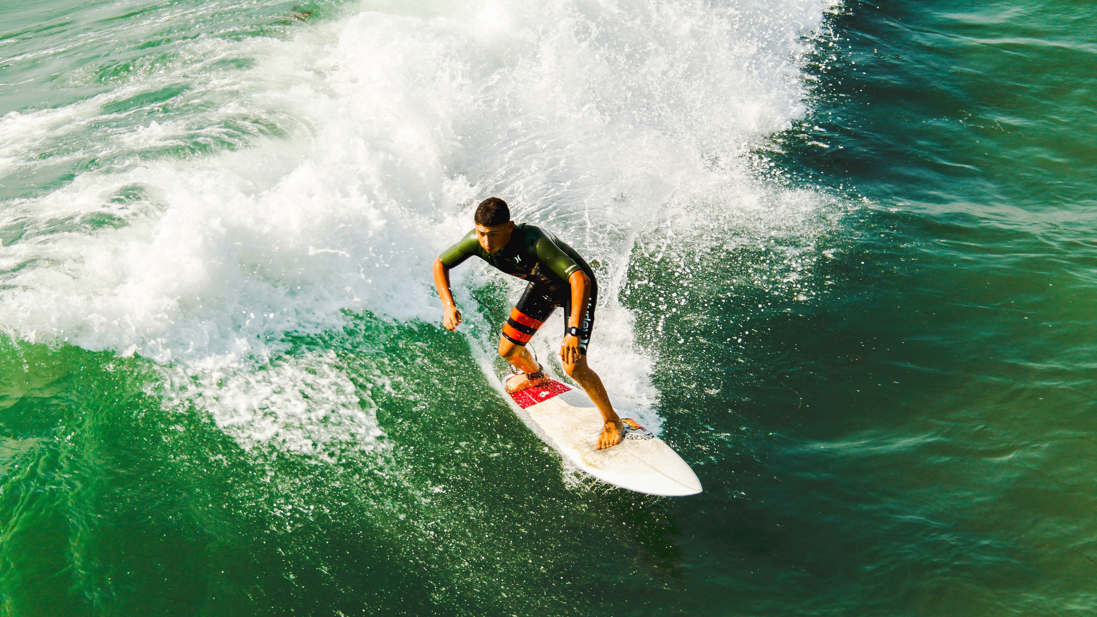 MILAN体育-中国足球年度高强度对抗回合汇总，中国足球队胜负